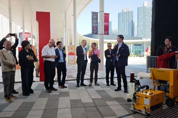 �������ؿƾ���ƽ�豸�����ֳ�