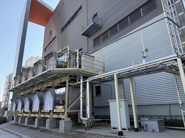 碳生万物的直接空气碳捕集装置。沈思怡 摄