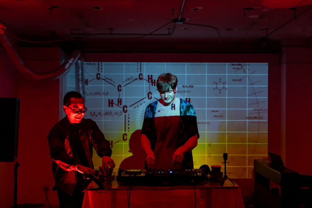 图 | 疯狂的“肽派对” 图源网络