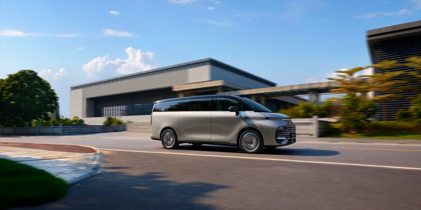 填补豪华MPV空白，吉利银河V900上市