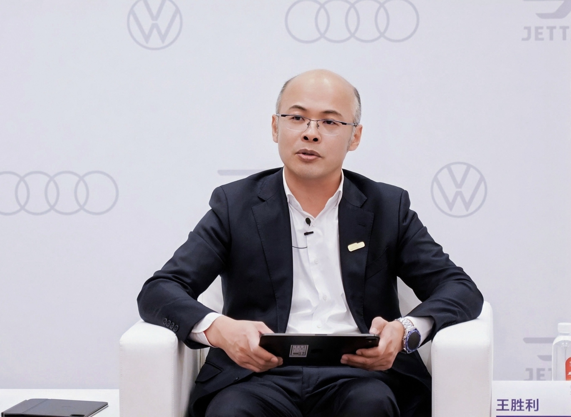 王胜利履新后首秀！一汽-大众2026年将推13款新车型，新能源车数量超过燃油车