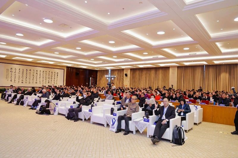 大會聽取並審議通過了《中國職業技術教育學會食學分會籌備工作報告》等文件。主辦方供圖