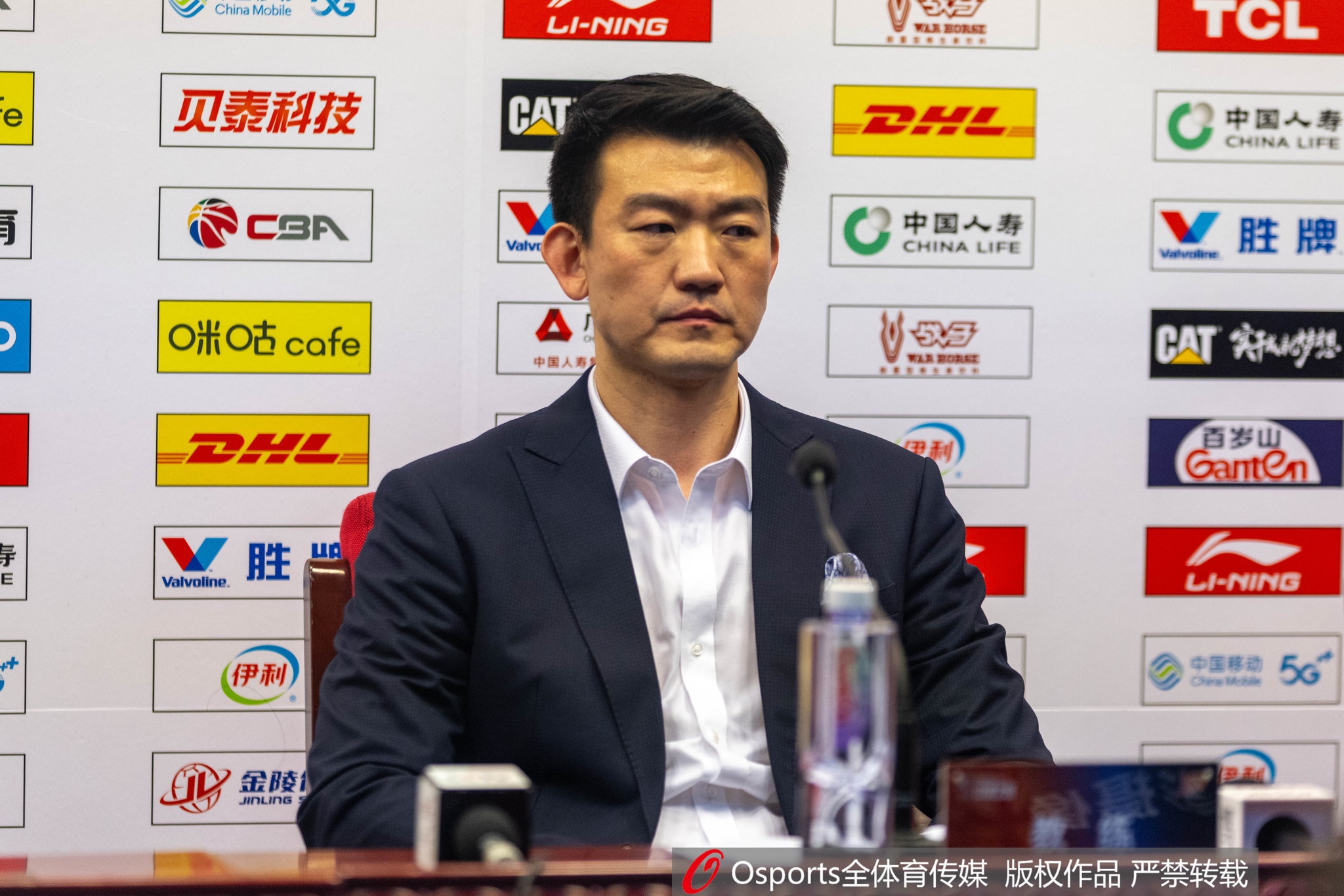 王博：联赛很长 不是说不能输球 但要知道是怎么输的 好好总结