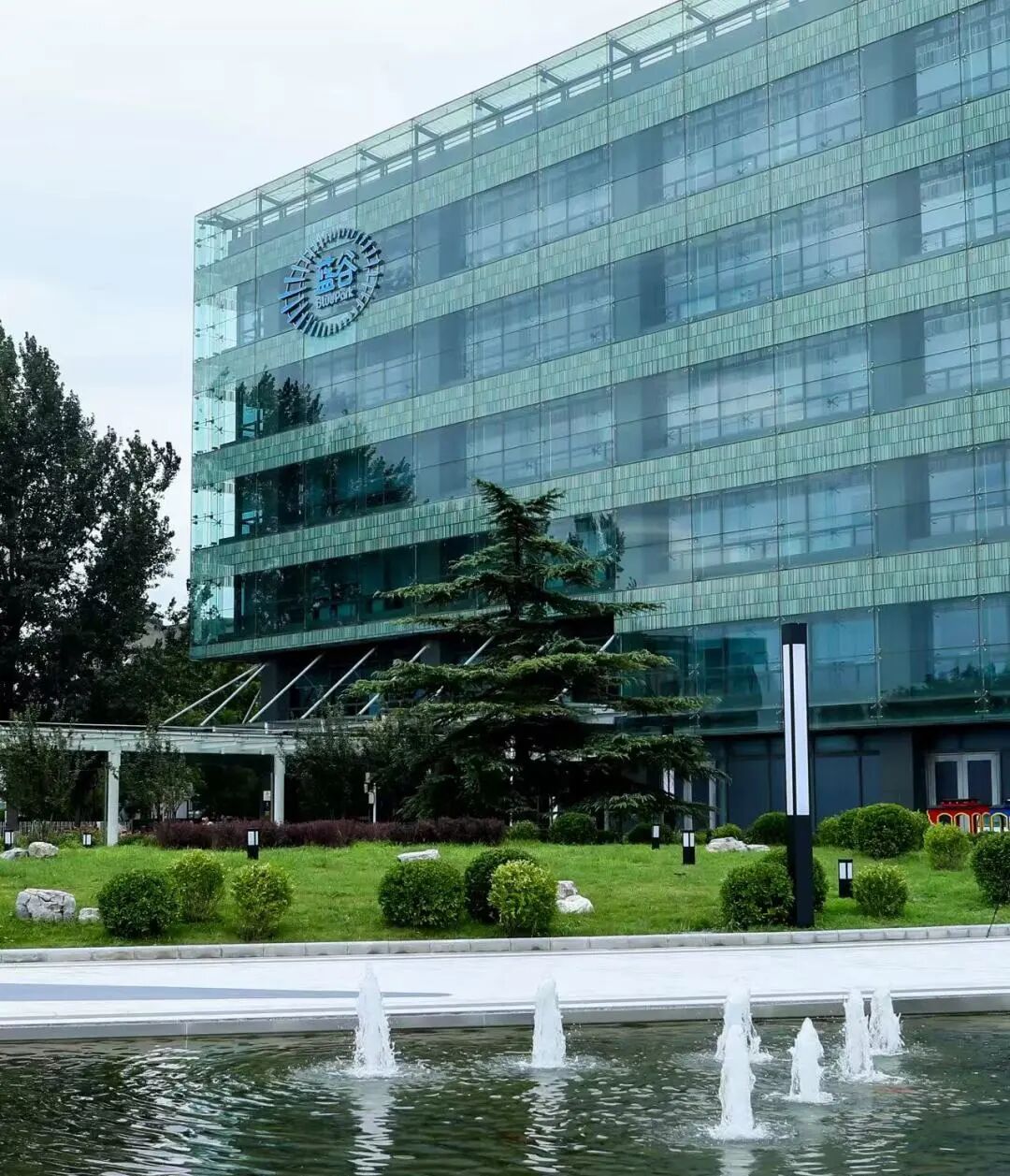 60亿定增拿下，资本“大佬”的信任票拿下！