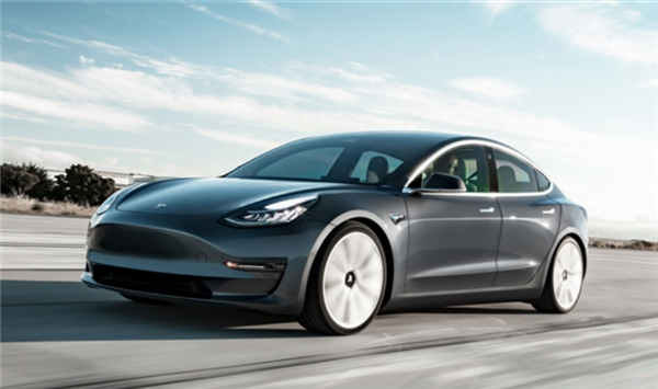 短期内再失大将：特斯拉资深总监离职：已工作近8年