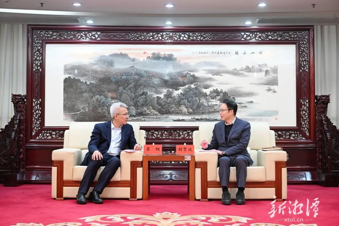 ���ز�����ĸ�һ�С���ȫý����� ���� �㣩