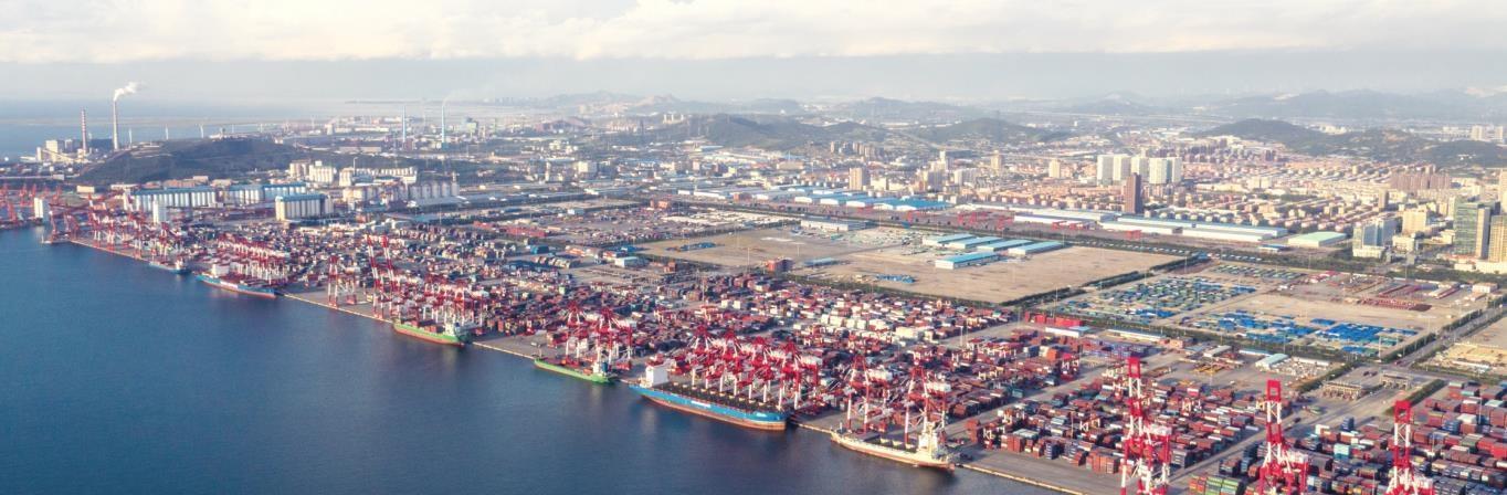 中国银行辽宁营口分行为辽港集团提供信贷支持，助力绿色岸电、智慧码头等产业升级。 张玮玲 摄