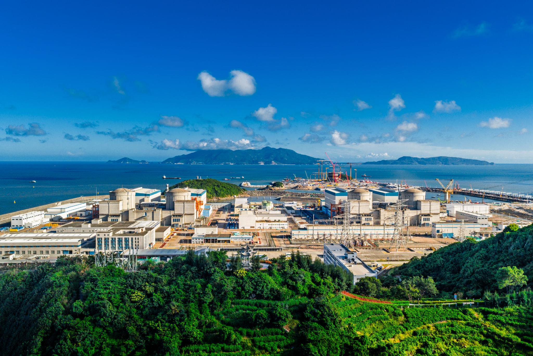 图为中广核福建宁德核电基地航拍（中广核供图）
