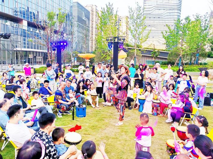 新开业的光谷创新天地商业公园。