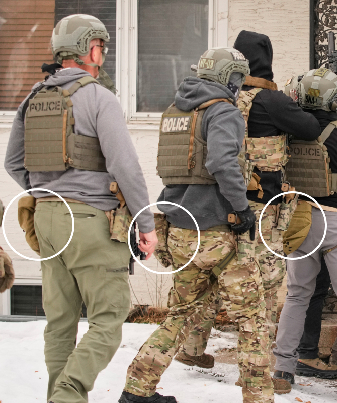 照片曝光!美媒:美移民执法行动部分武器疑似直接来自战场