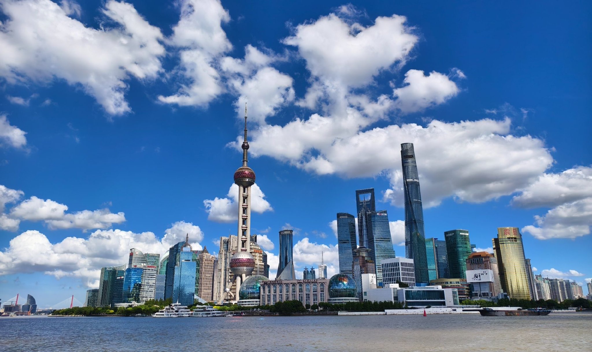 陆家嘴金融中心 张力摄