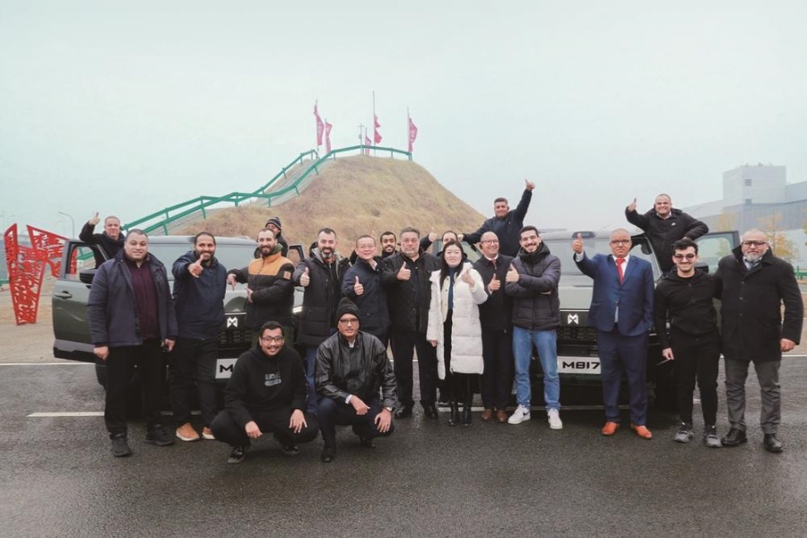 阿拉伯国家代表团访问猛士汽车