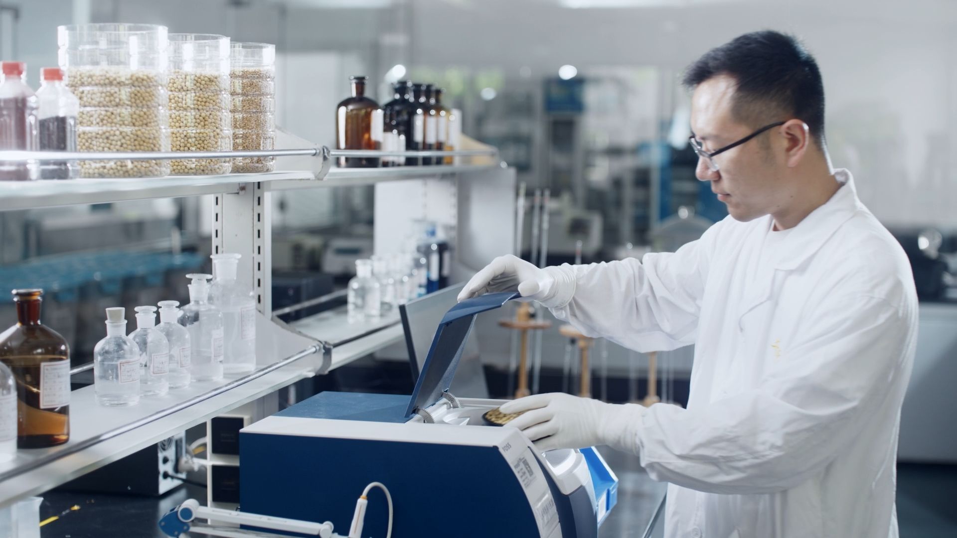 ǧ��ζҵ������Ա����ʵ����Ϊ��ԭ�Ͻ���ָ���⡣