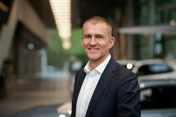 宝马大中华区换帅：柯睿辰接棒高翔，中国市场战略迎来新舵手