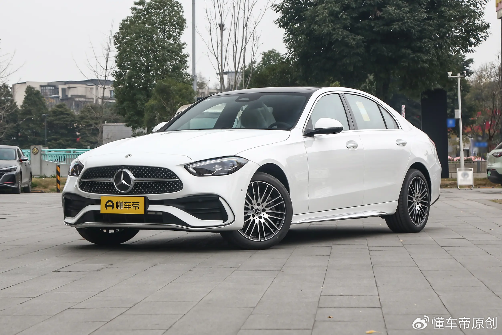 资讯 | 降幅至高超6.8万元，涉及C级/GLC等，奔驰多款车型官降