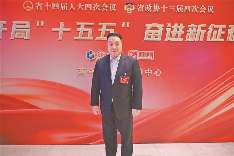 省政协委员韩世灏。