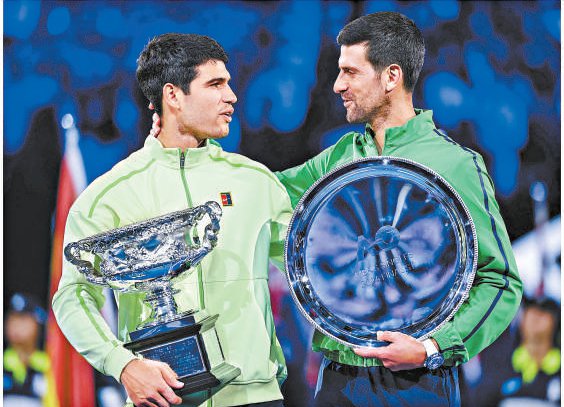 德约 输给了岁月 赢得了掌声