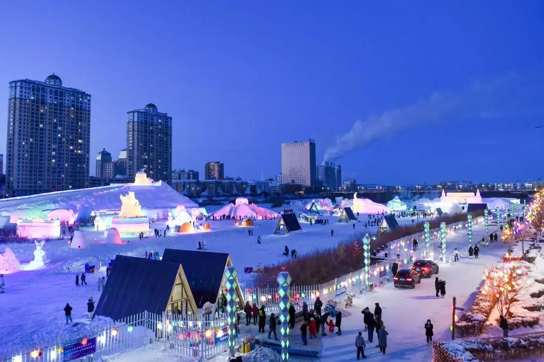 　呼伦贝尔绒绒雪世界乐园。王晓博 摄 