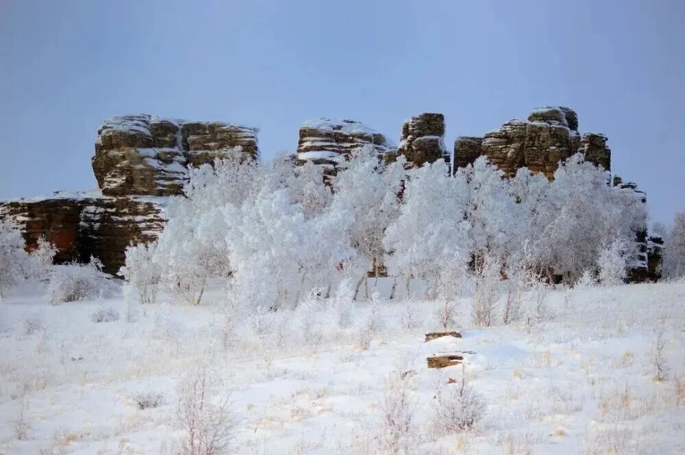 　赤峰阿斯哈图石林。