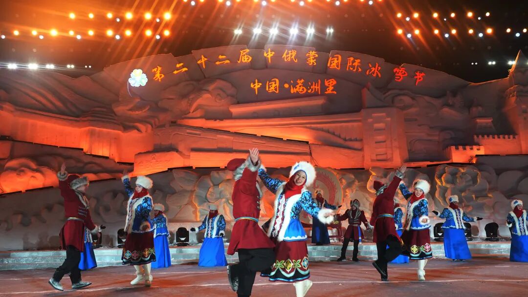 　　边城满洲里对俄罗斯游客极具吸引力。记者 李新军 摄