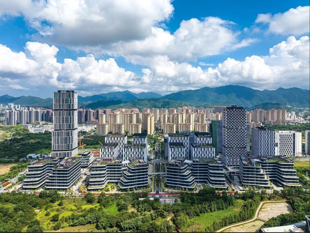 ▲深圳坪山生物医药产业加速器园区