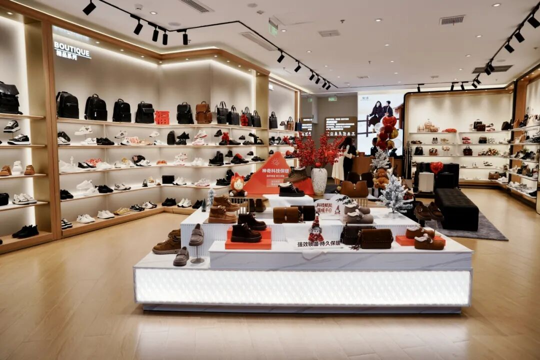 �Ƽ����ܣ���Ӳ��ʵ��������ҵ��������չ