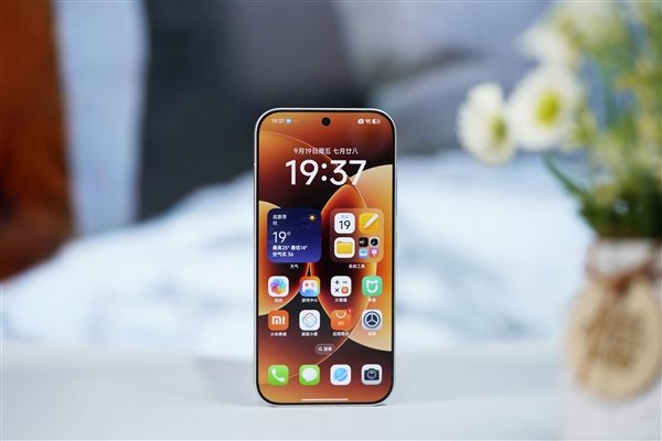 英特尔CEO：内存短缺问题可能要到2028年才能缓解