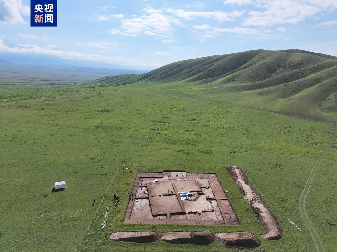 △呼斯塔遺址東岸墓地