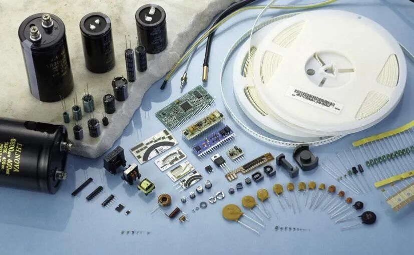 △风华高科齐全的电子元器件产品。图源 风华高科