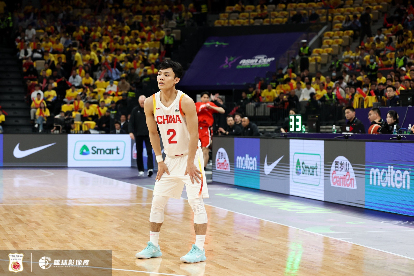 媒体人：徐杰这崴脚情况 打联赛都费劲了 哪还能打国家队