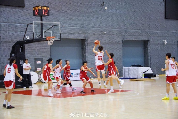 中国篮球之队：王思雨和张子宇已抵达北体大 开始与中国女篮合练