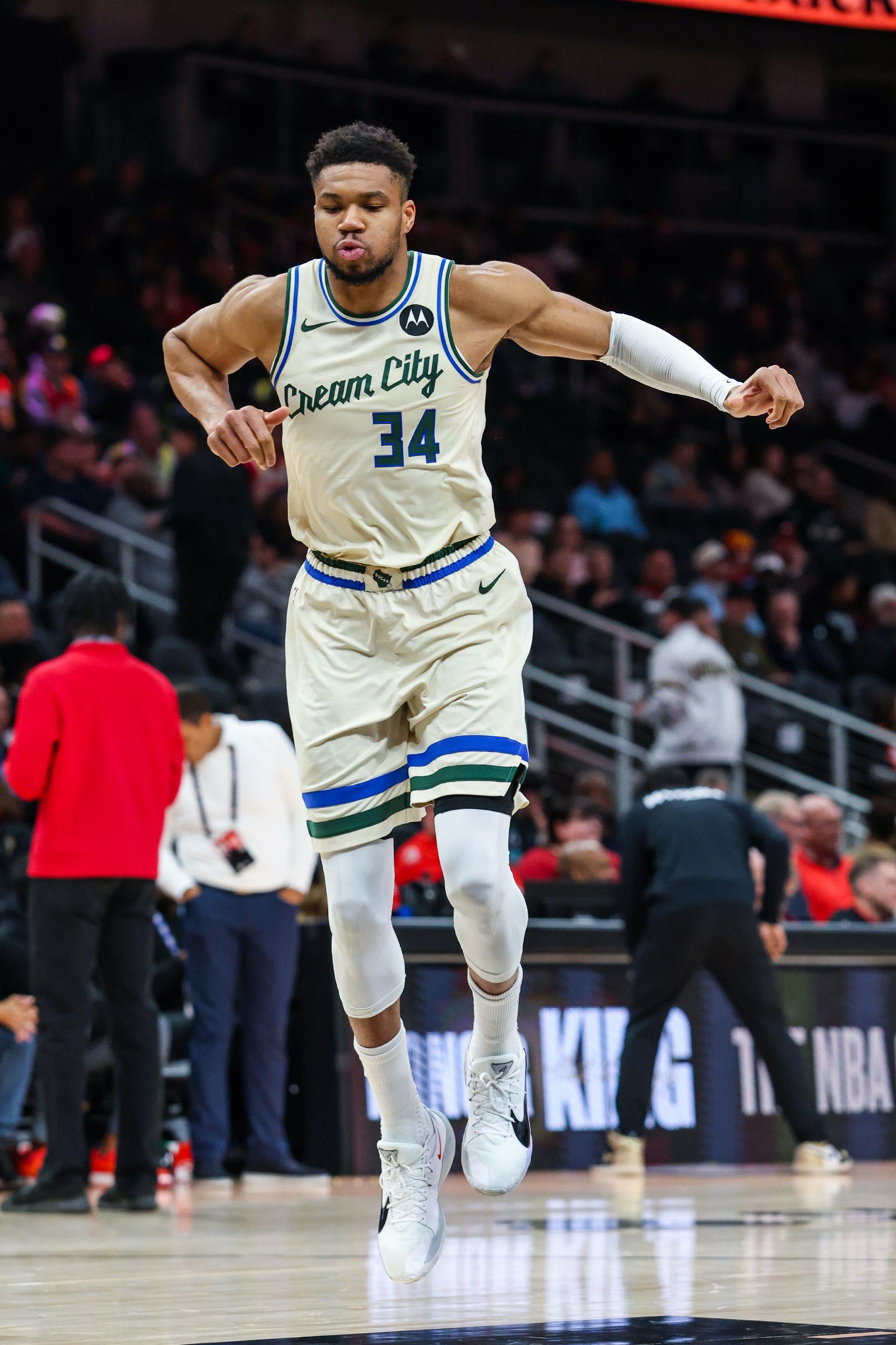 字母哥更推：传奇人物从不追逐他人 他们自带吸引力