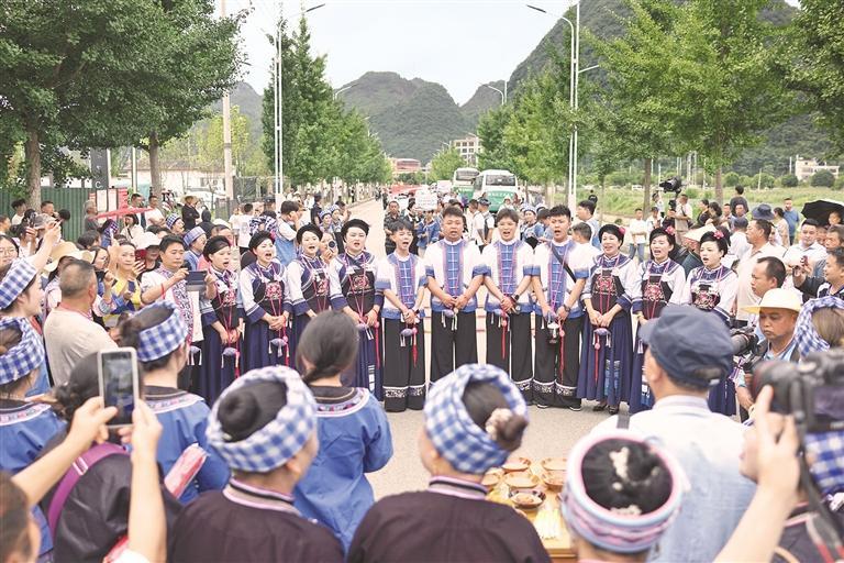 紫云秋桥文化节热闹非凡。 杜延卿 摄