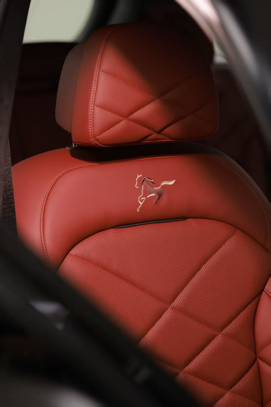 BMW推出X5 2026款马年版 新增专属刺绣标识