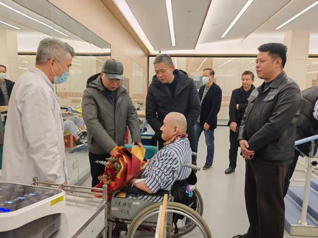 走访慰问“优抚病区”退役军人及优抚对象。主办单位供图