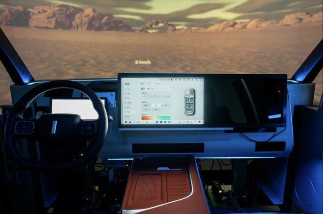 当多数车企追求速度，长城在智驾上选择了克制