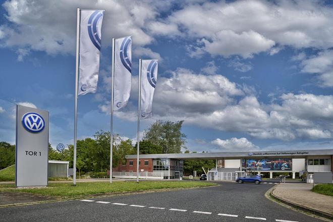 大众美国工厂达成历史性劳资协议：全员加薪20%