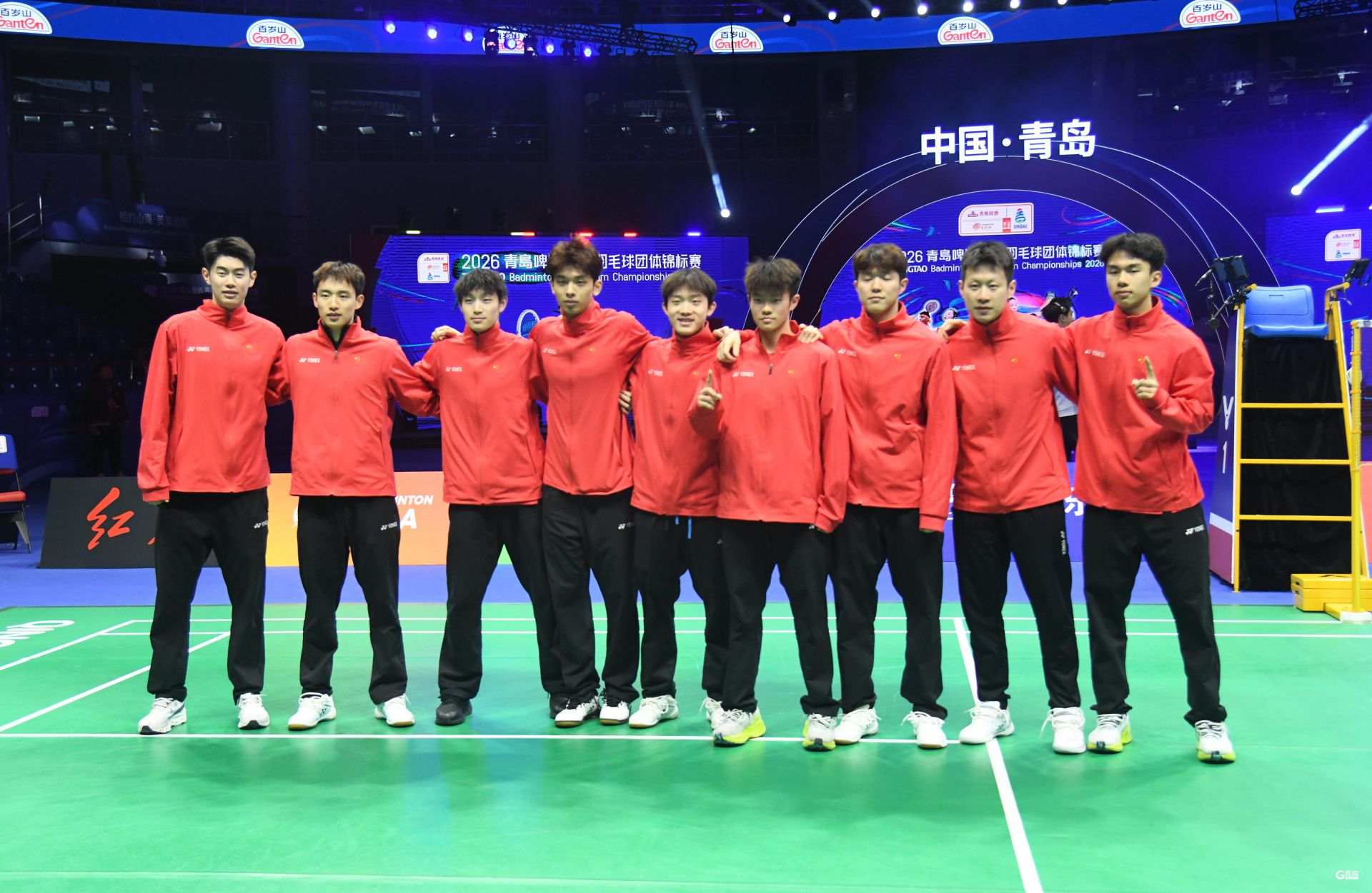 带伤拼到力竭，中国男队取得亚团赛银牌