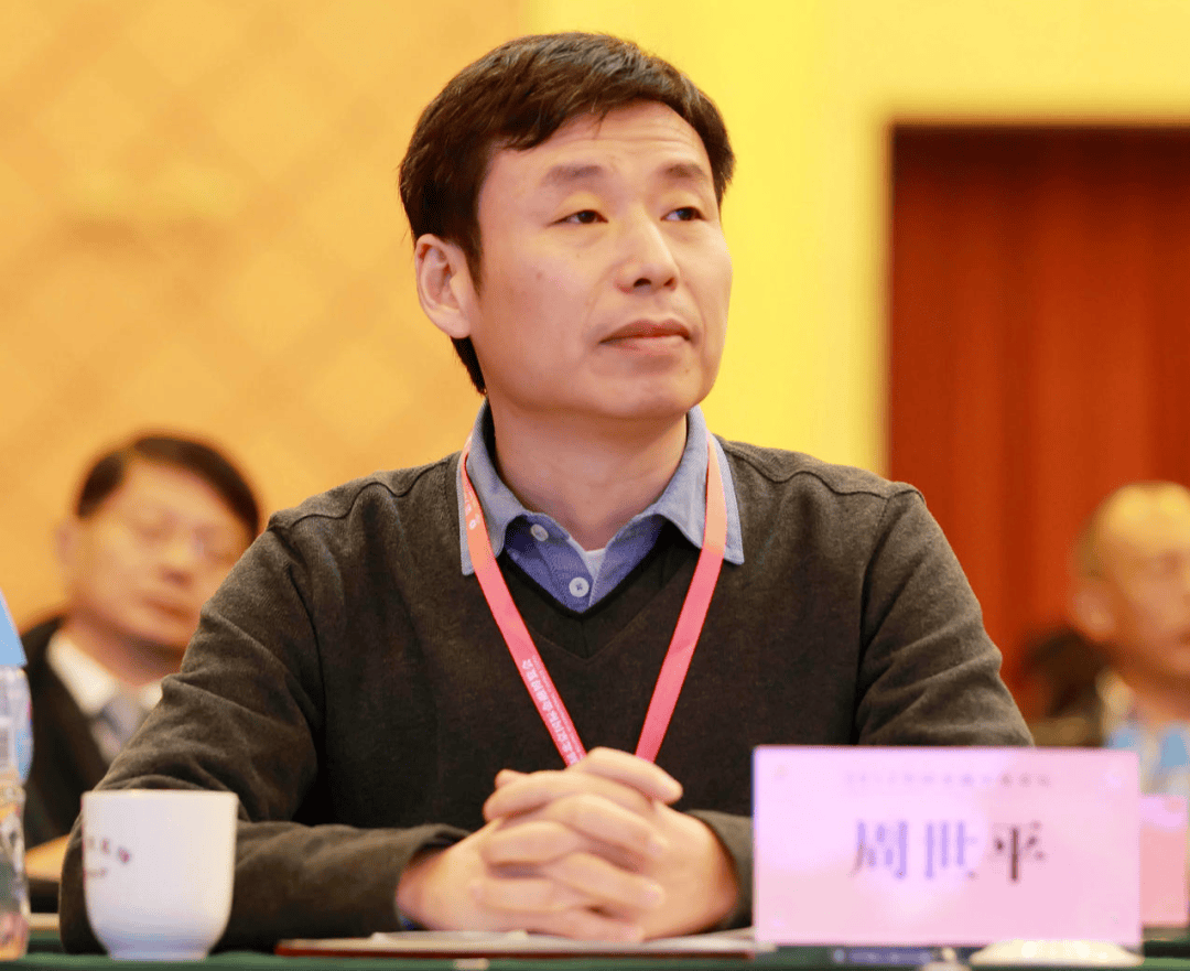 周世平 图据视觉中国