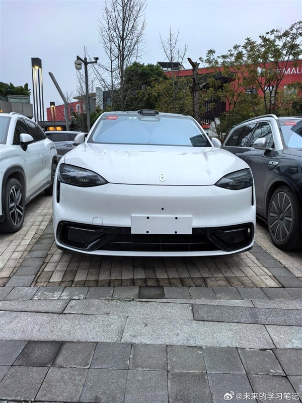 25万价位的大爆款来了 全新问界M6实车多方位展示