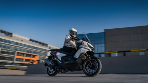 新手如何选？国产250排量踏板推荐，从参数到体验全解析