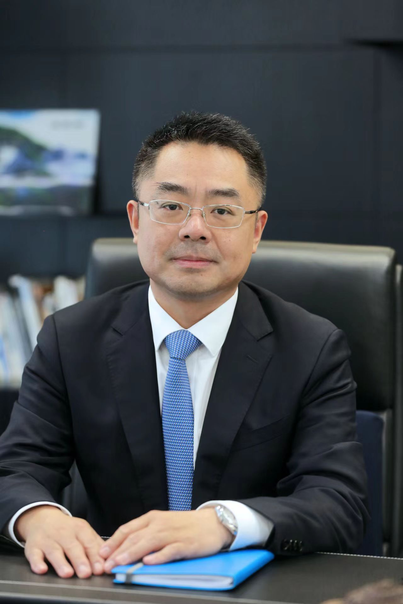 2026新年献词 | 华鑫证券总经理陈海东：骏马奔腾启新程，砺奋进谱华章