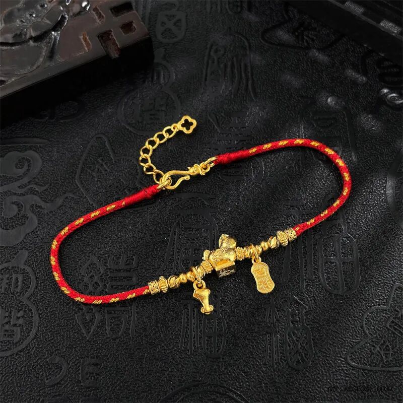 图源：萃华珠宝小程序