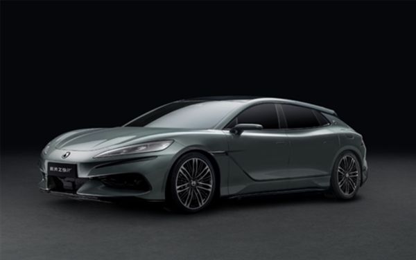 续航破千的电动车来了！新款腾势Z9搭122度电池包 续航杀到1068km