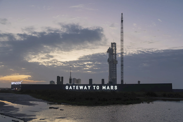 马斯克为何将重心转向月球