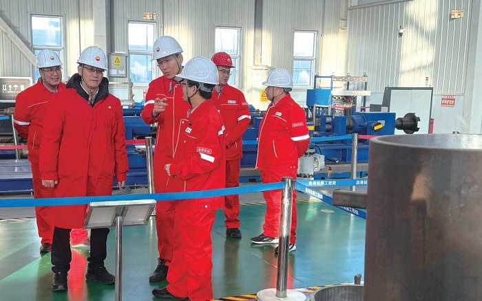 图为采访现场。(曲照贵 摄)