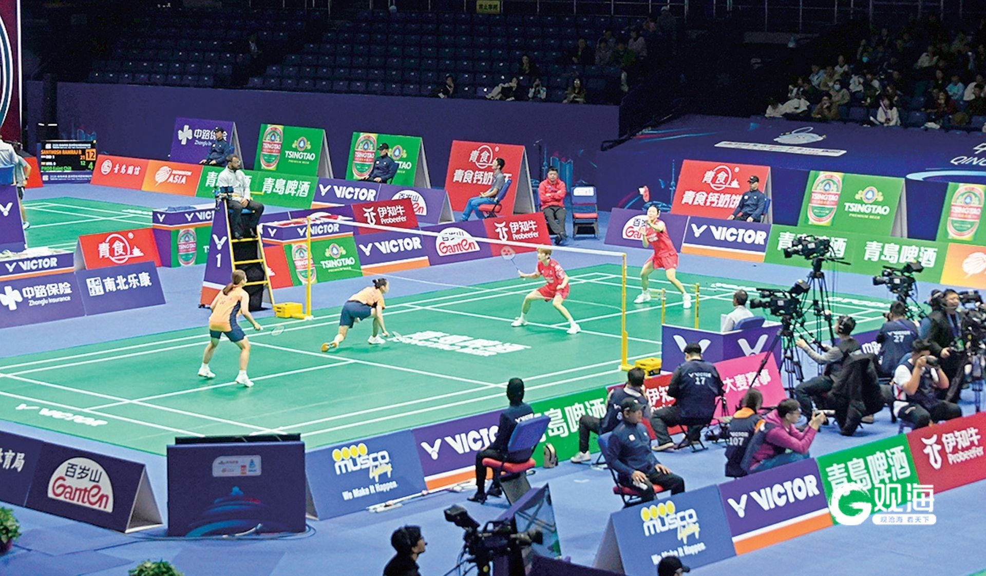 2026青岛啤酒亚洲羽毛球团体锦标赛在青岛国信体育馆举行。王雷 摄