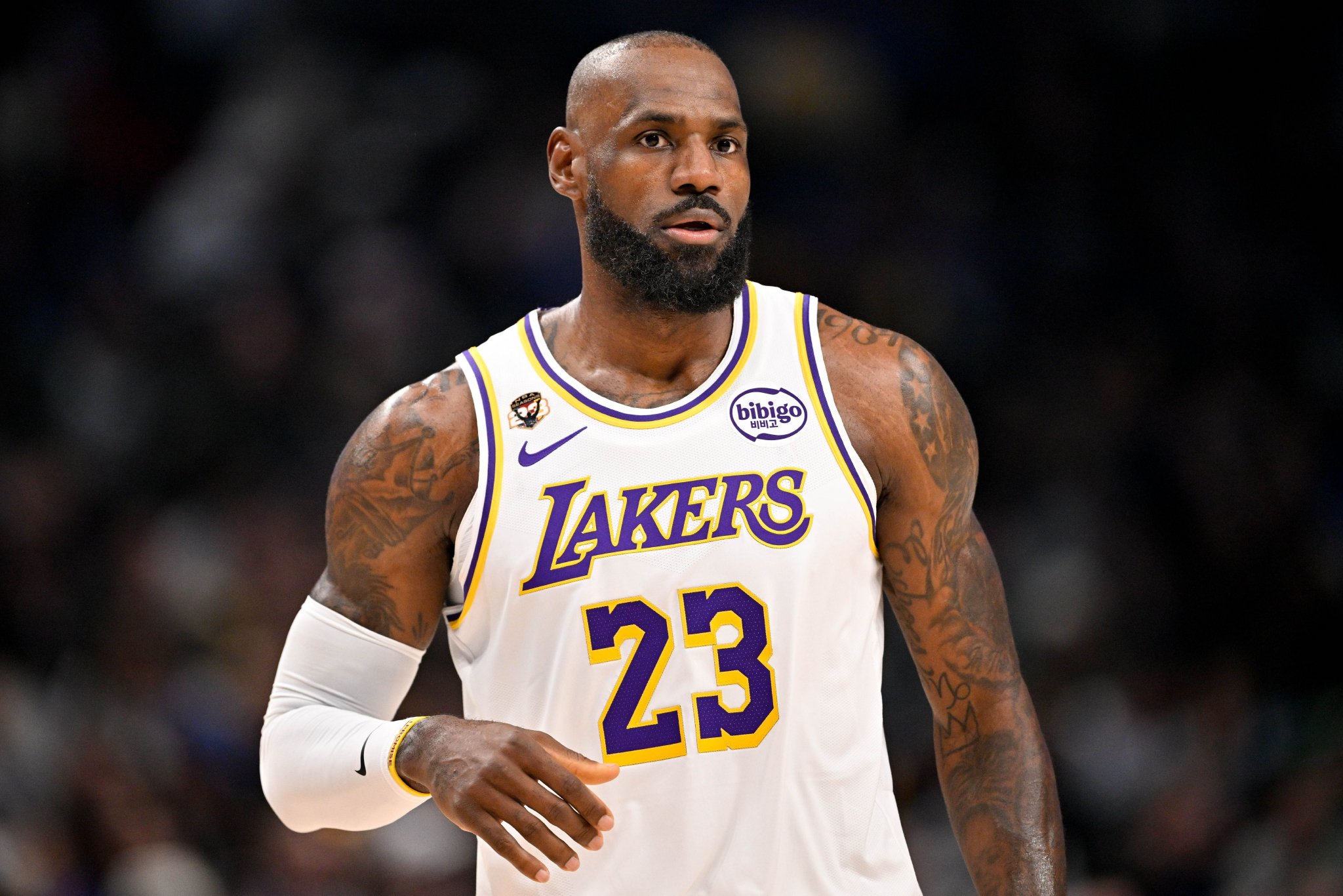 詹姆斯谈第23年仍在巅峰：我一直表现出色 只要我想就能火力全开