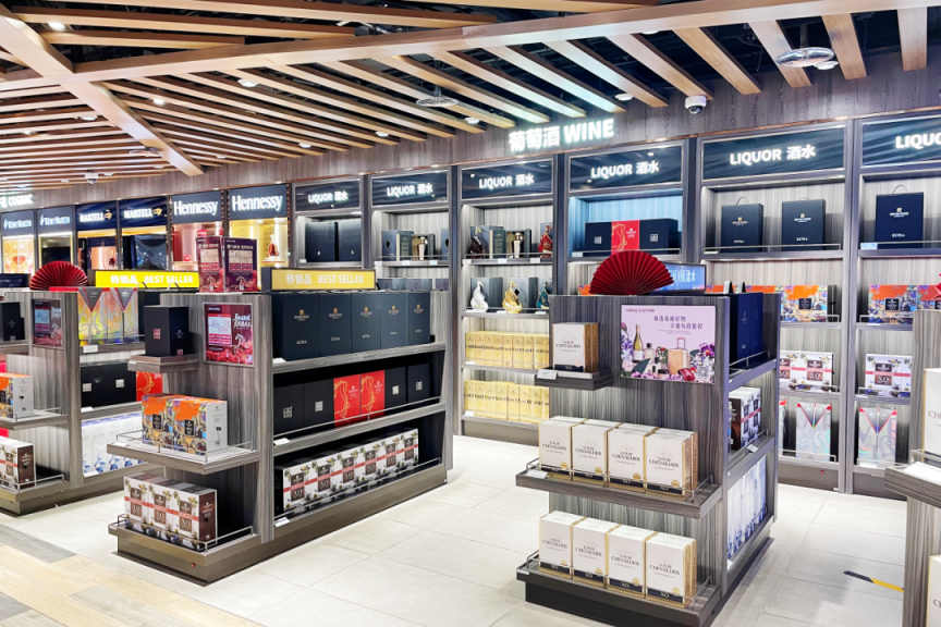 店内的免税商品。