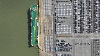 扩产能、建充电桩，广州新能源汽车出海提速